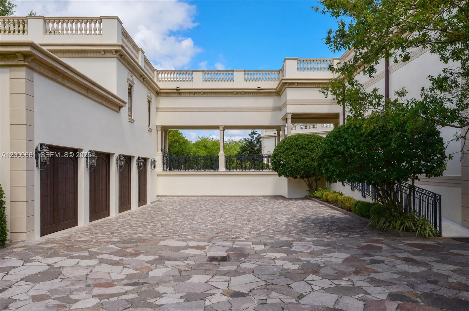 5801 Moss Rnch Rd Pinecrest, FL 33156
