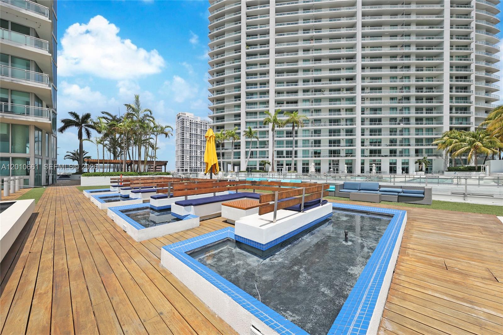 92 SW 3rd St #5202 Miami, FL 33130