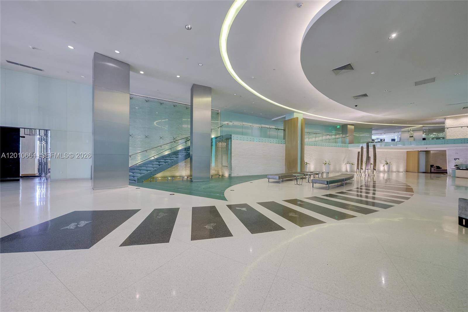 92 SW 3rd St #5202 Miami, FL 33130