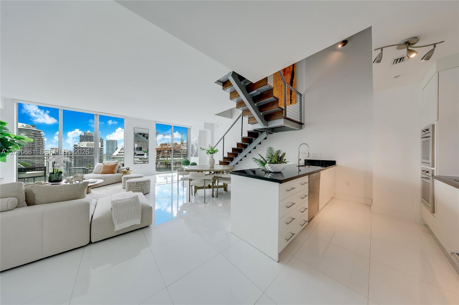 92 SW 3rd St #5202 Miami, FL 33130