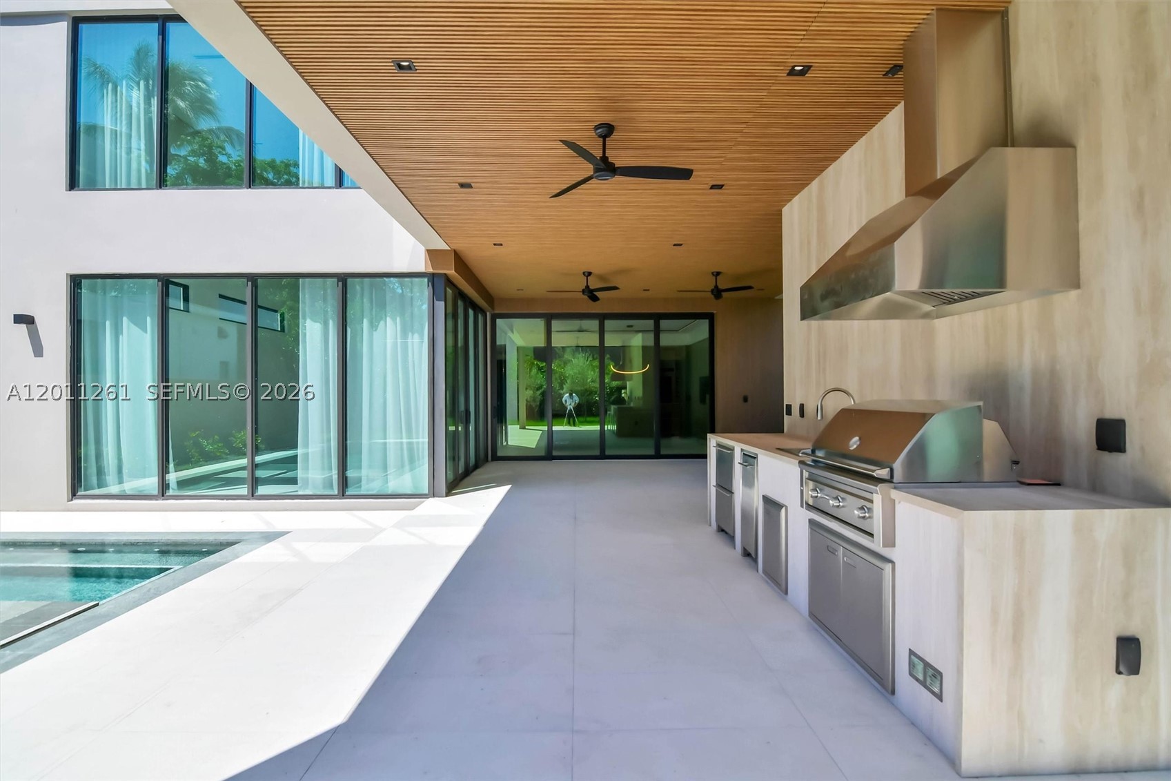 135 SW 29th Rd Miami, FL 33129