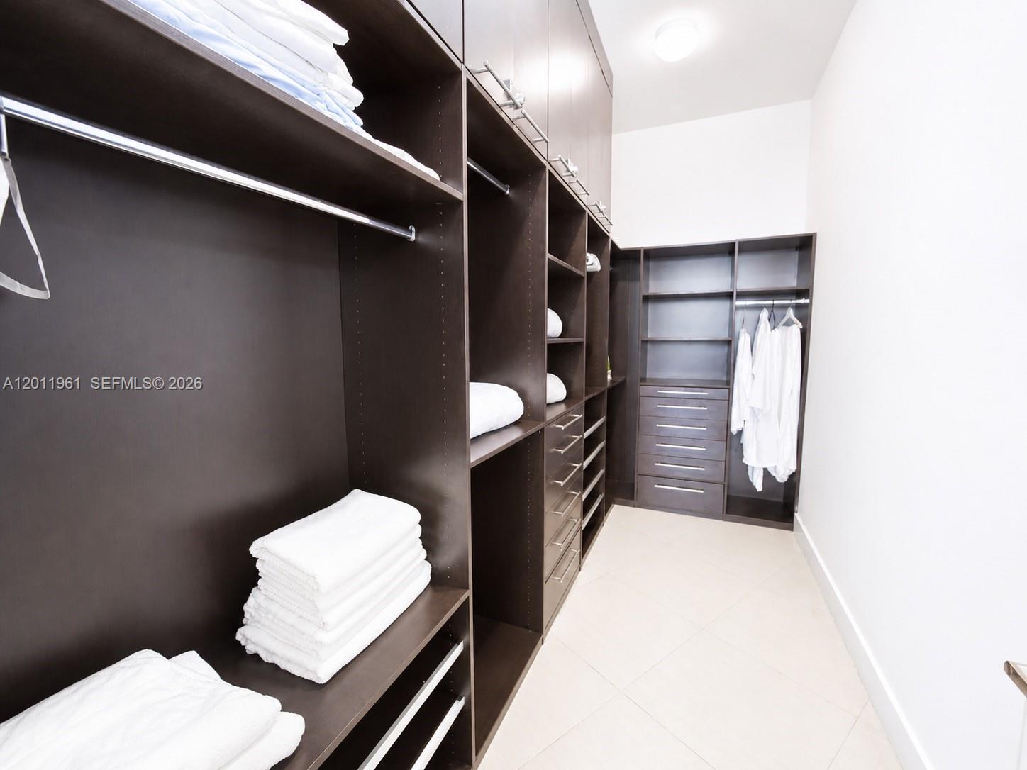 15901 Collins Ave #4303 Sunny Isles Beach, FL 33160