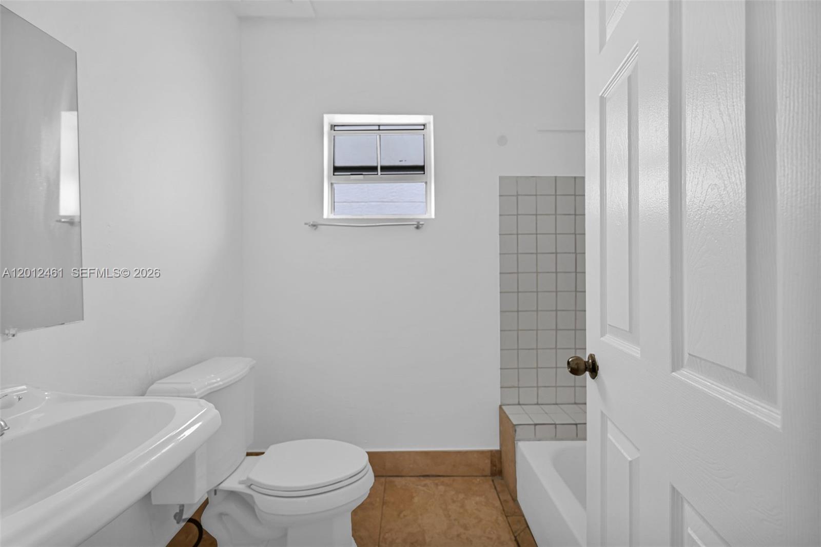 452 NE 30th St Miami, FL 33137