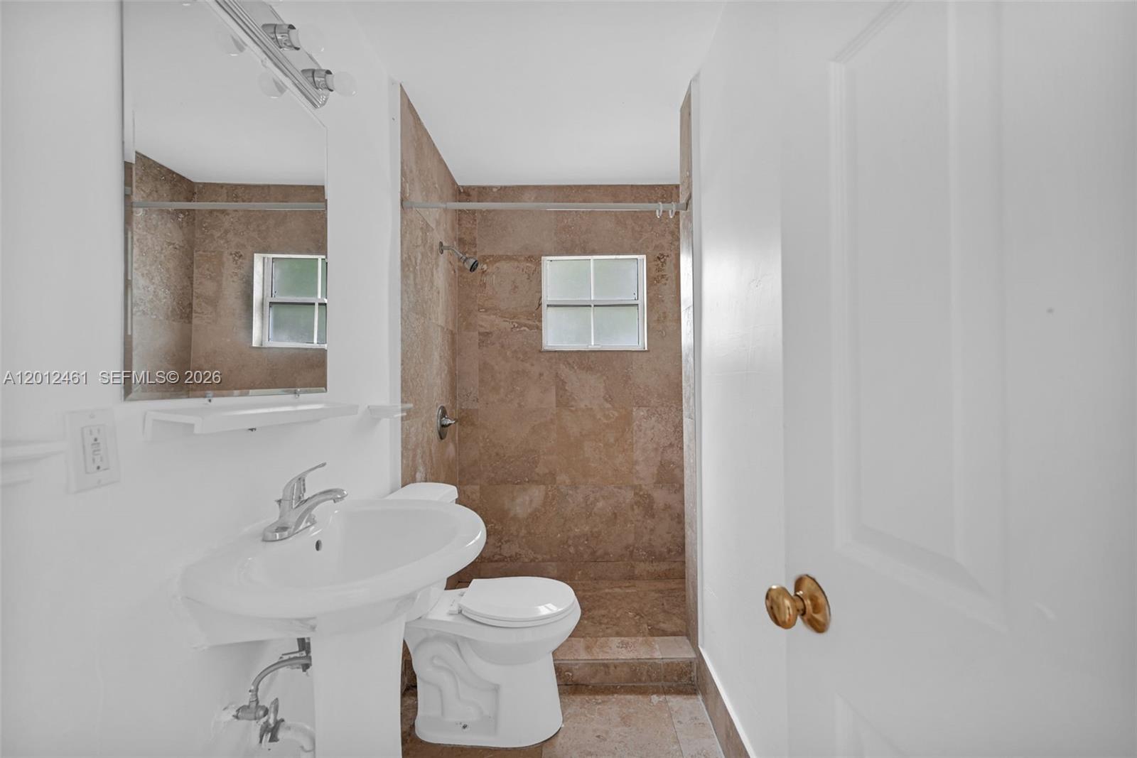 452 NE 30th St Miami, FL 33137