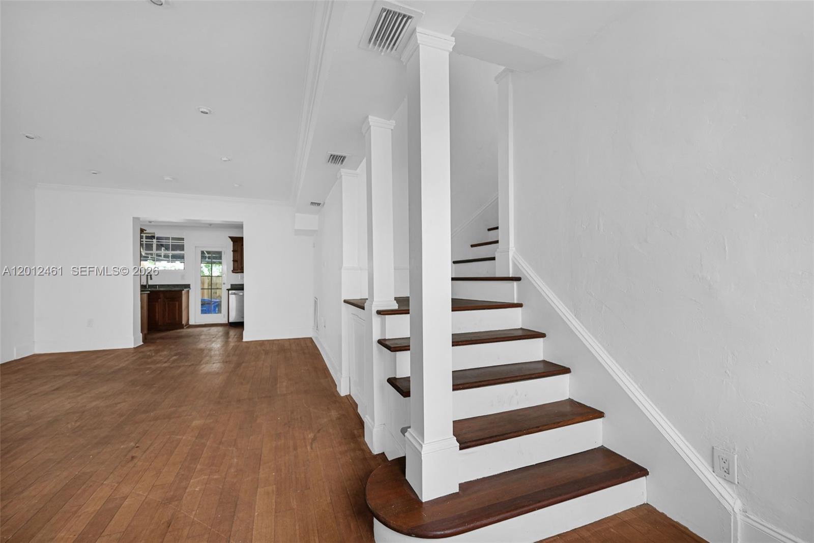 452 NE 30th St Miami, FL 33137
