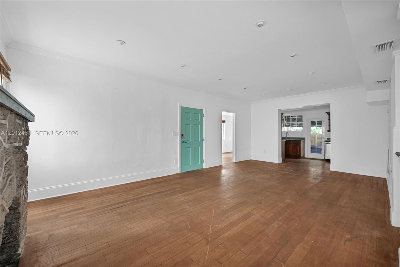 452 NE 30th St Miami, FL 33137