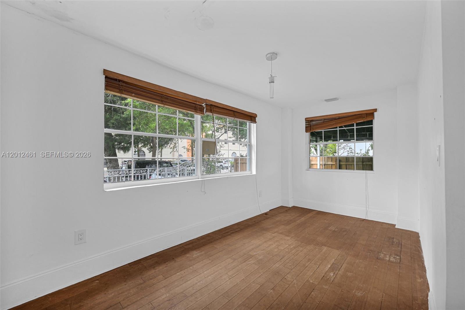 452 NE 30th St Miami, FL 33137