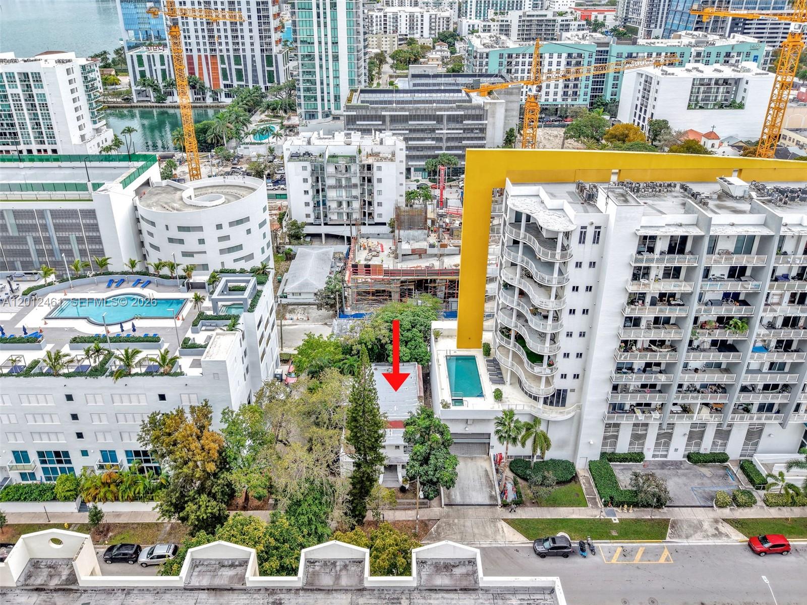 452 NE 30th St Miami, FL 33137