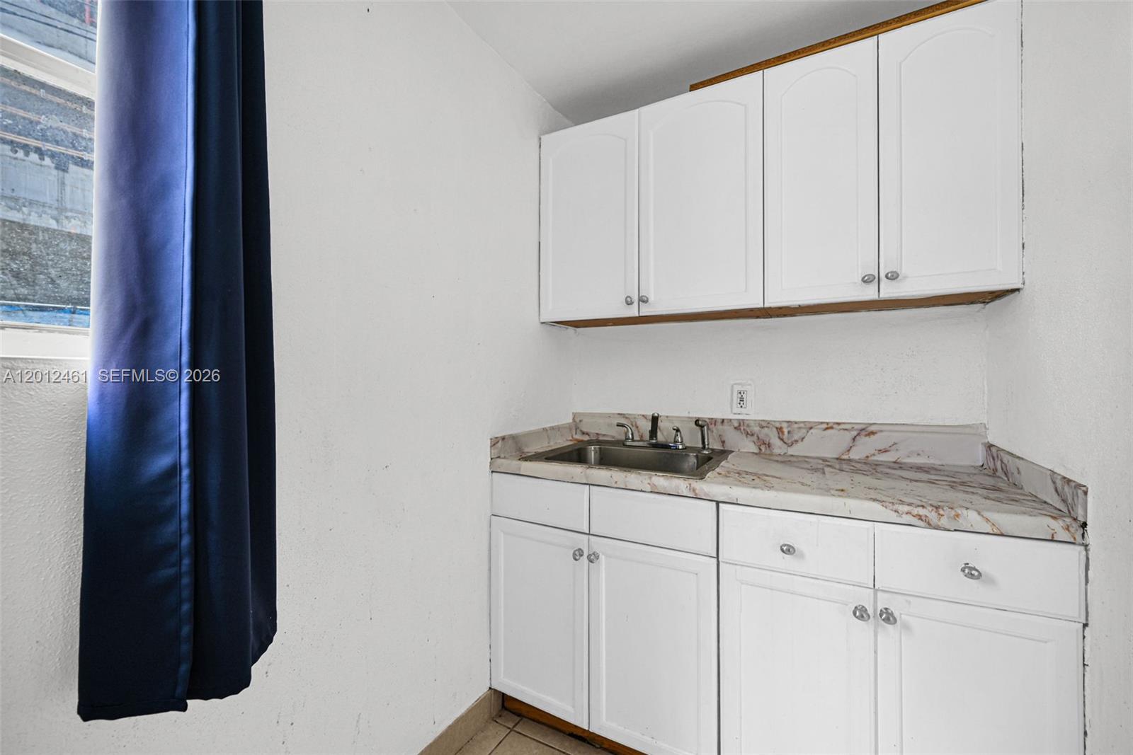 452 NE 30th St Miami, FL 33137