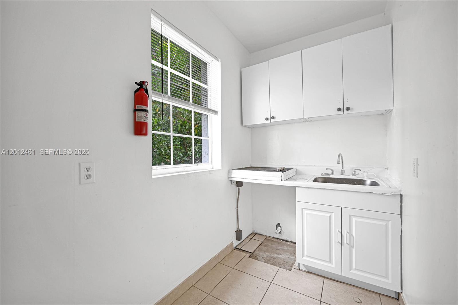452 NE 30th St Miami, FL 33137