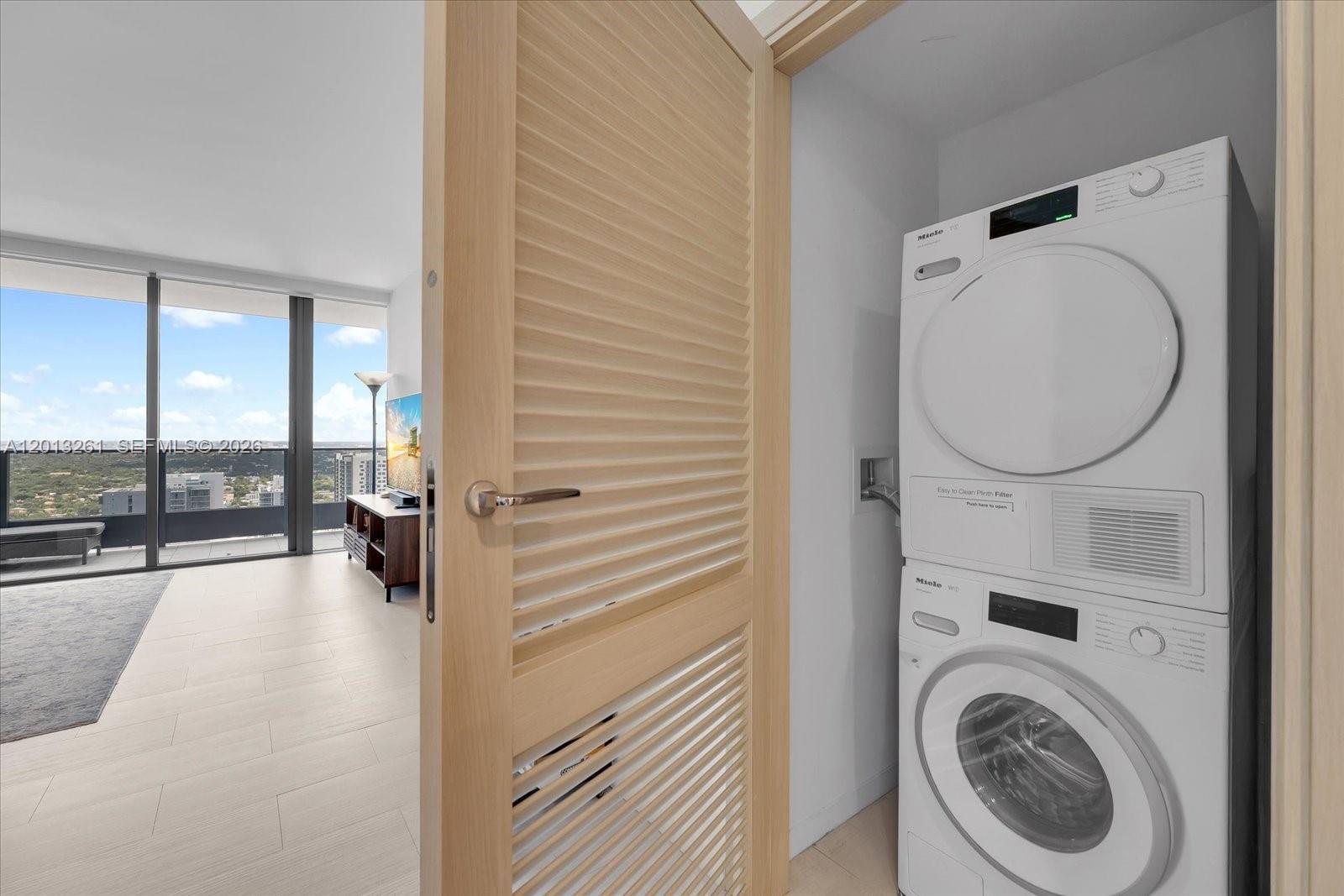 image Brickell Flatiron13