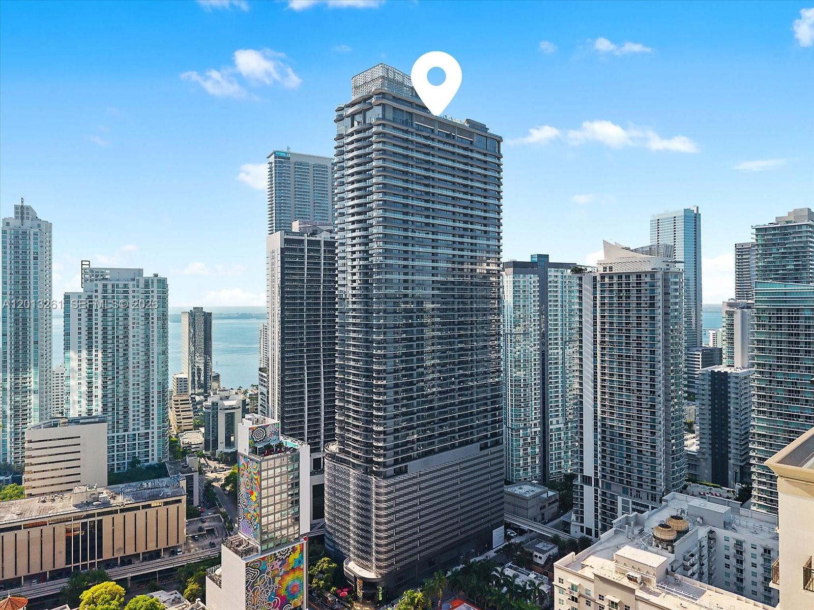 image Brickell Flatiron17