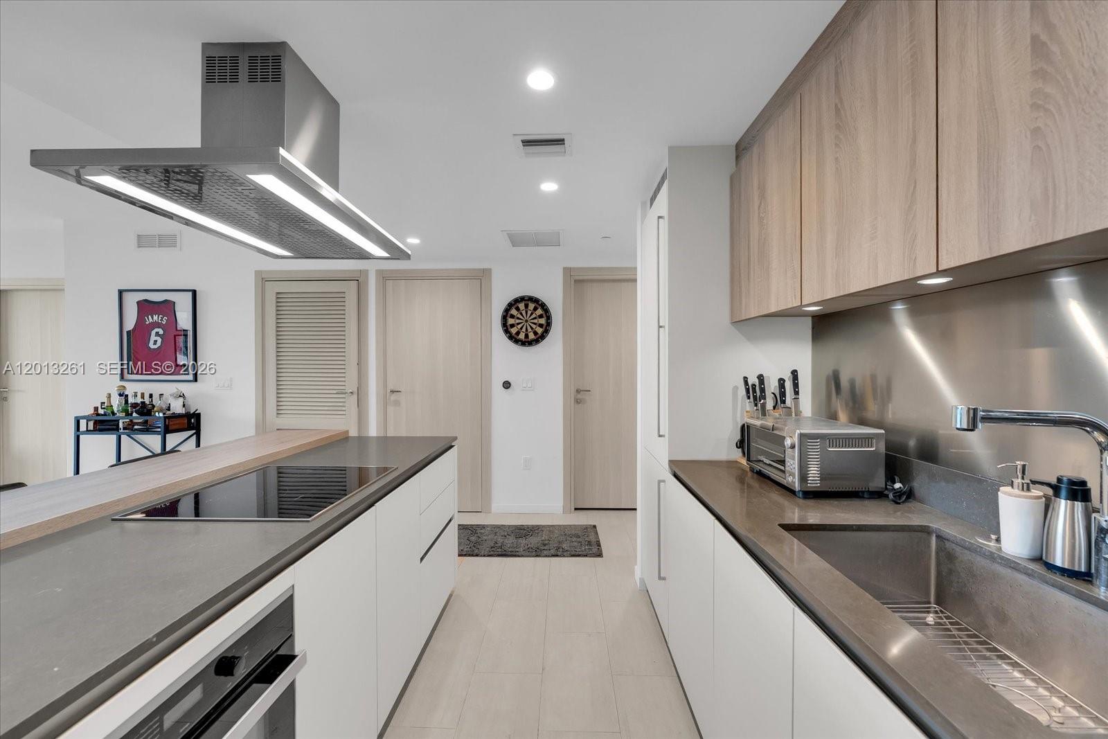 image Brickell Flatiron7