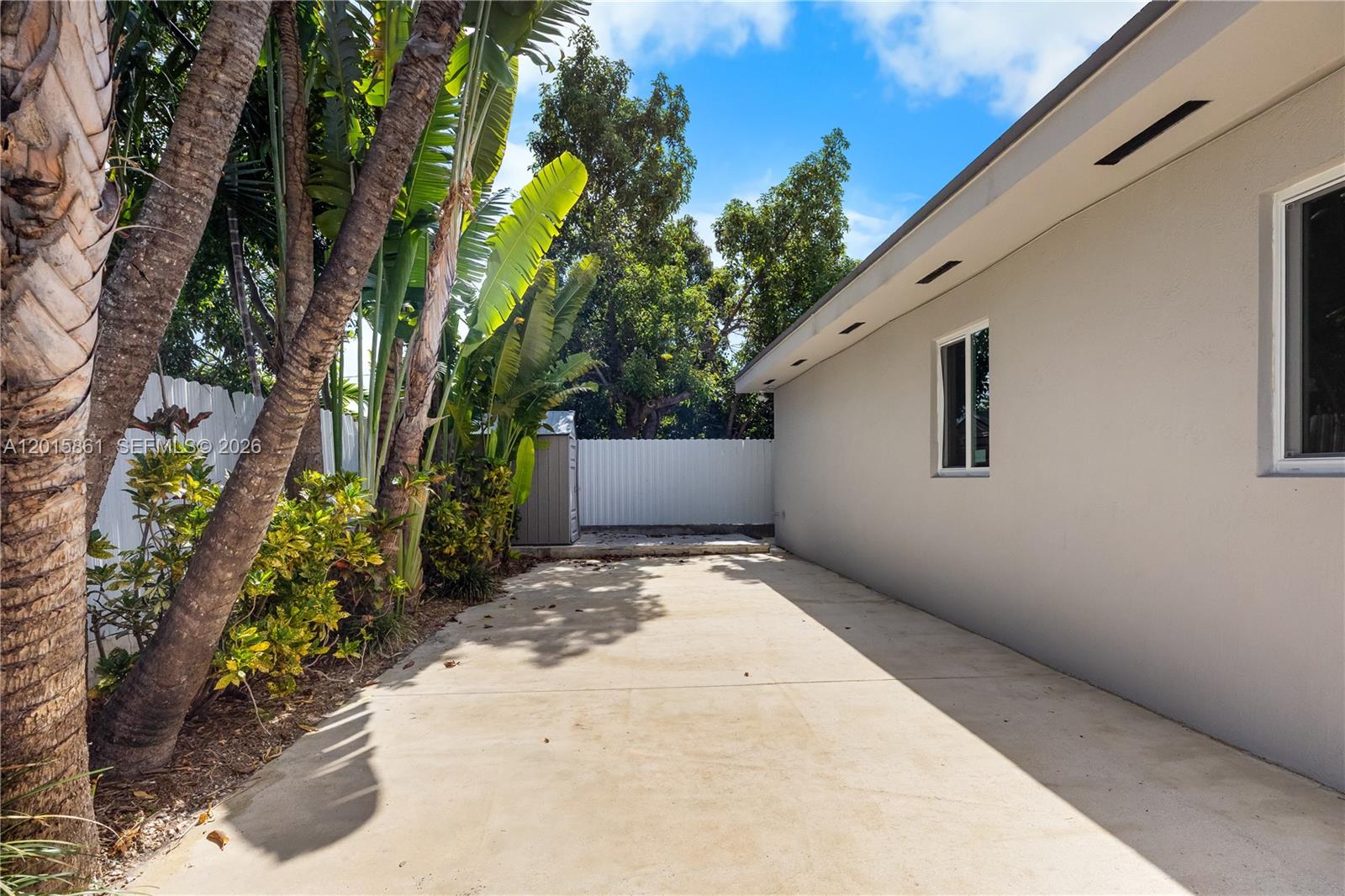 1835 SW 18th St Miami, FL 33145