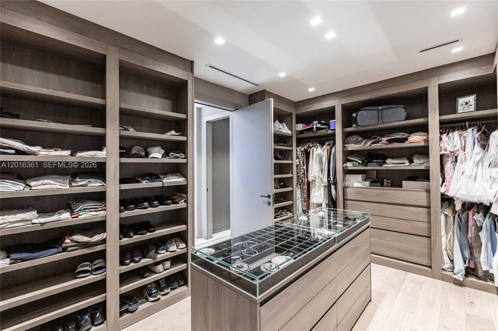 13390 Biscayne Bay Dr North Miami, FL 33181