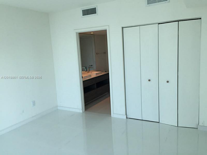 1100 S Miami Ave #3302 Miami, FL 33130