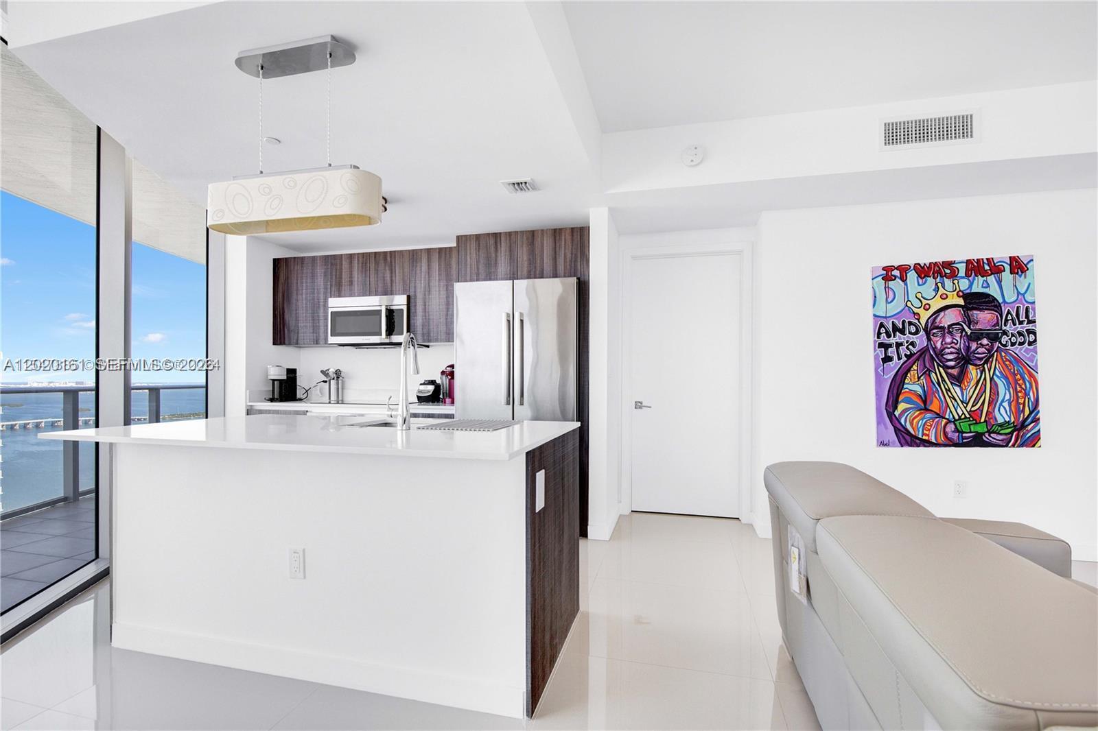 image Aria on the Bay13