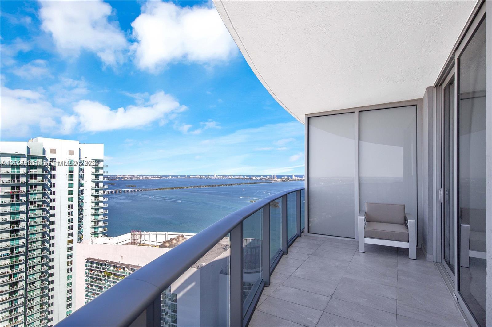 image Aria on the Bay1