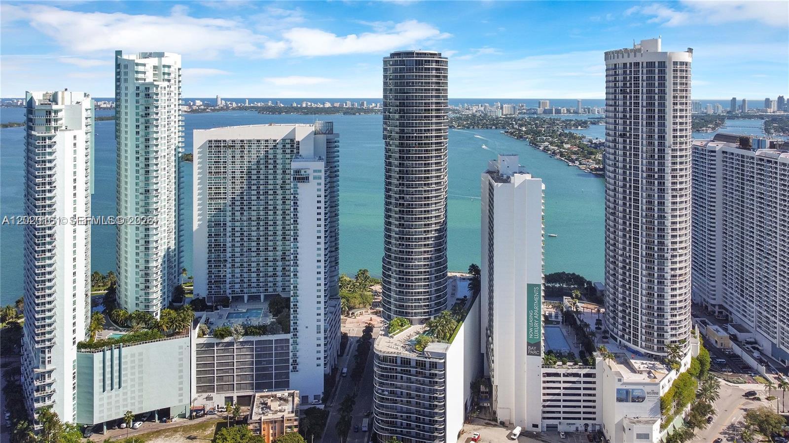 image Aria on the Bay31