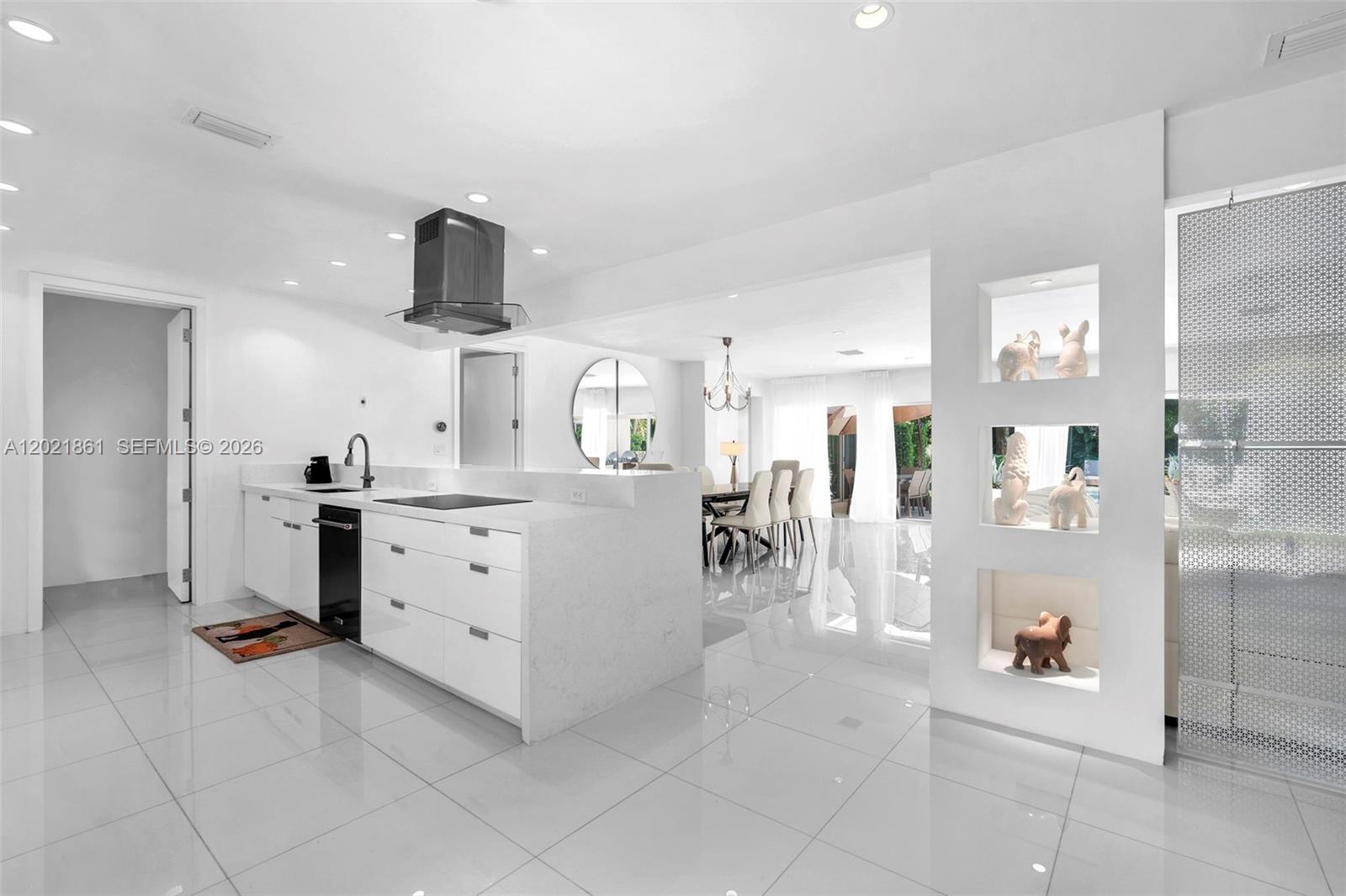 203 Ridgewood Rd Coral Gables, FL 33133