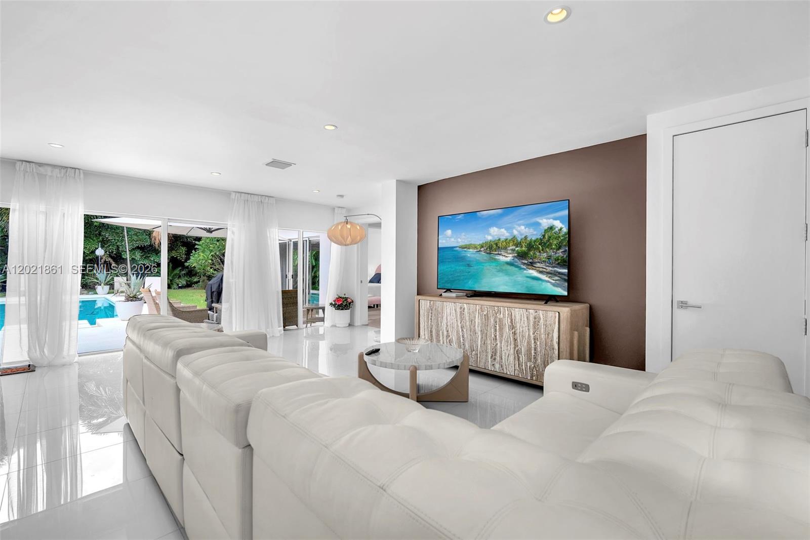 203 Ridgewood Rd Coral Gables, FL 33133