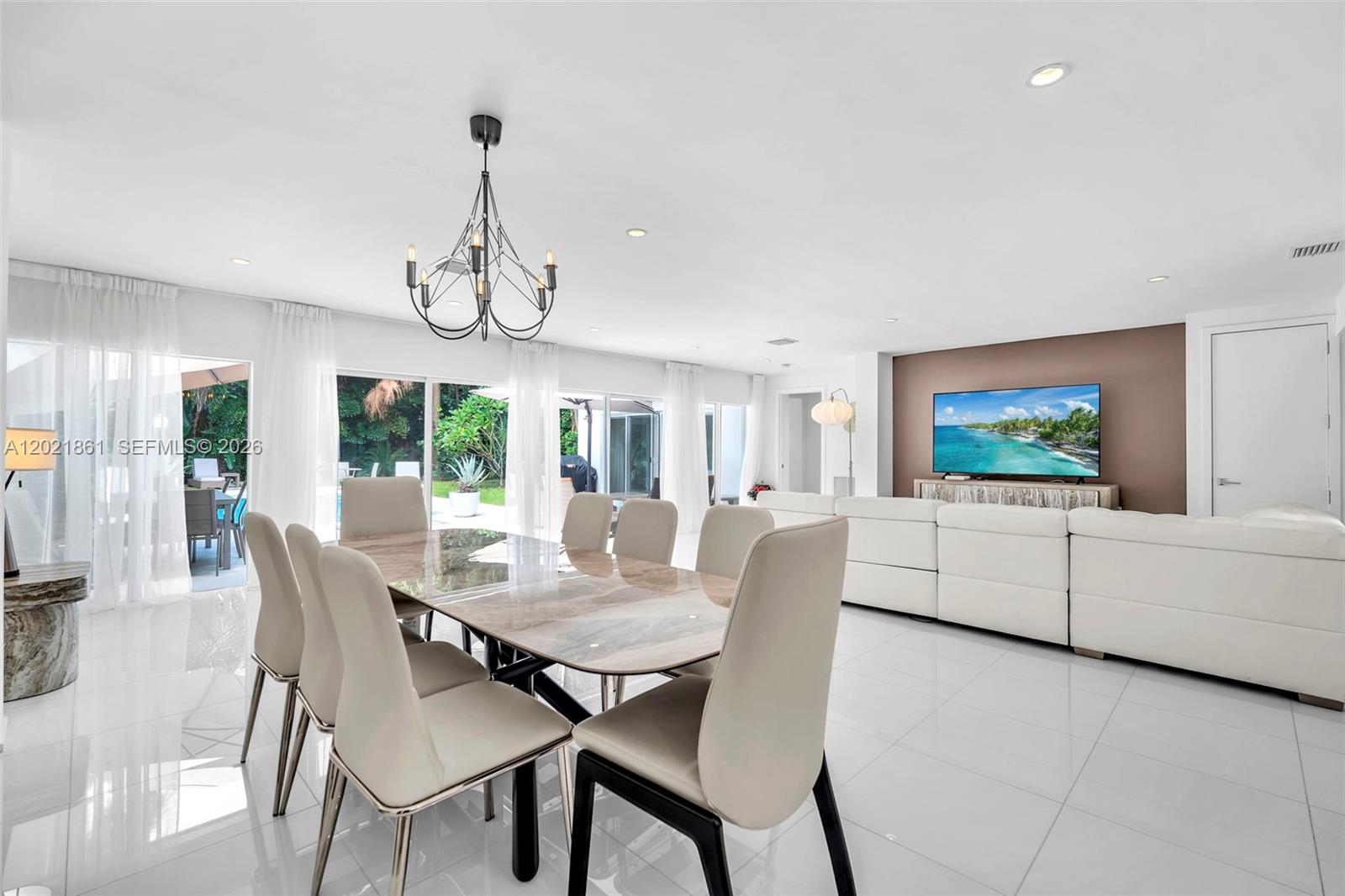 203 Ridgewood Rd Coral Gables, FL 33133