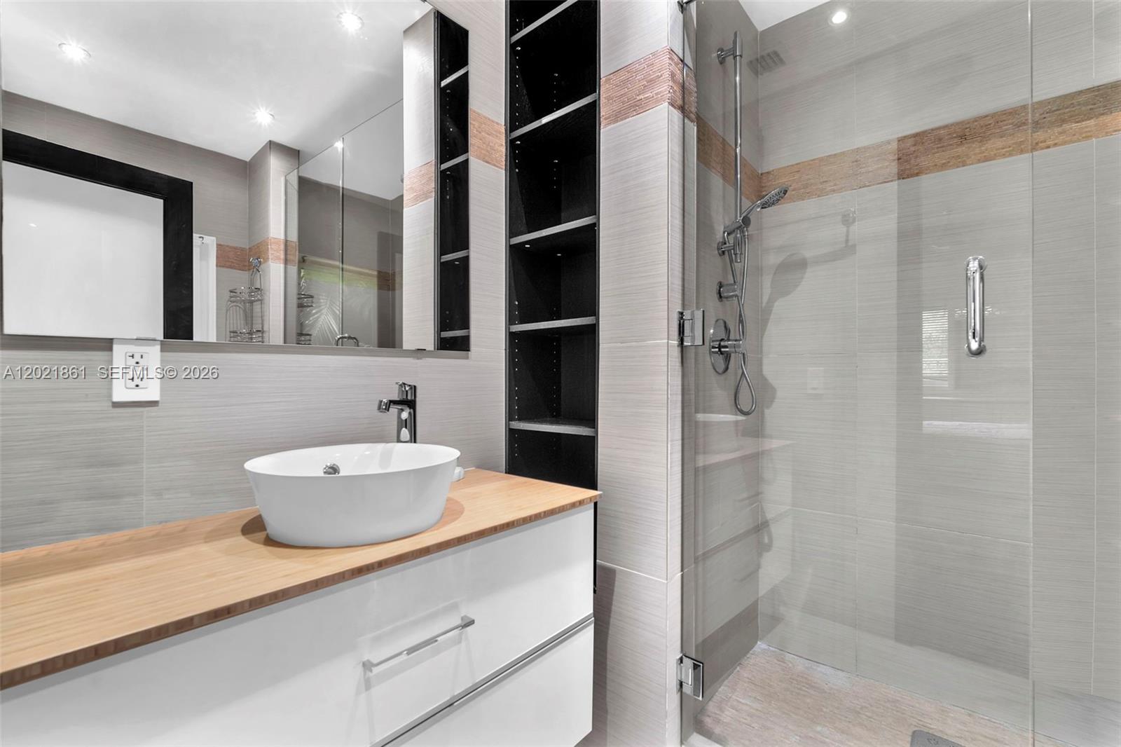 203 Ridgewood Rd Coral Gables, FL 33133