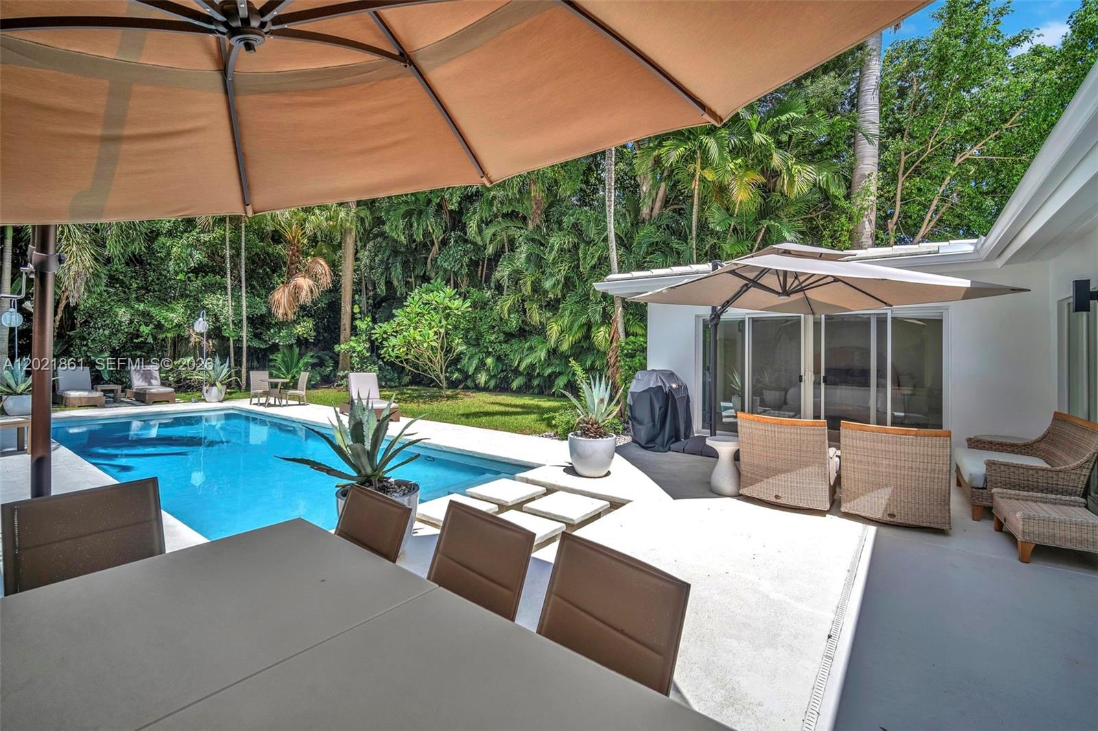 203 Ridgewood Rd Coral Gables, FL 33133
