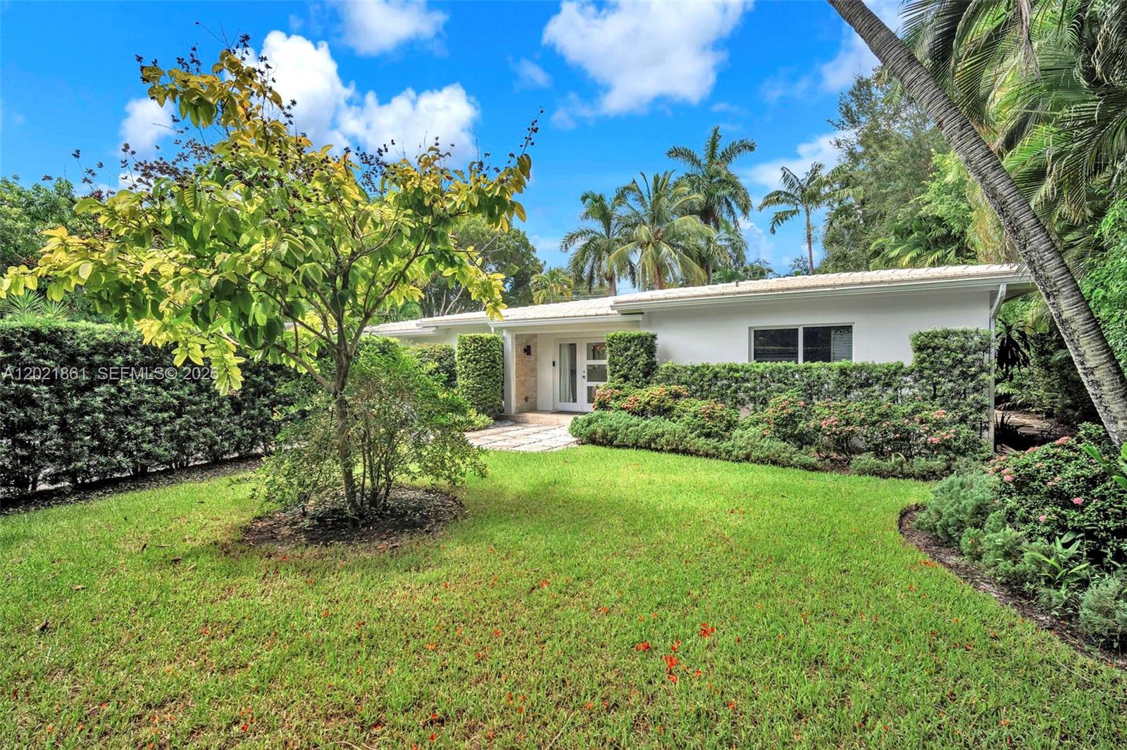 203 Ridgewood Rd Coral Gables, FL 33133