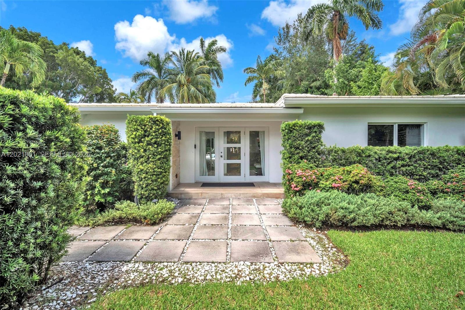 203 Ridgewood Rd Coral Gables, FL 33133