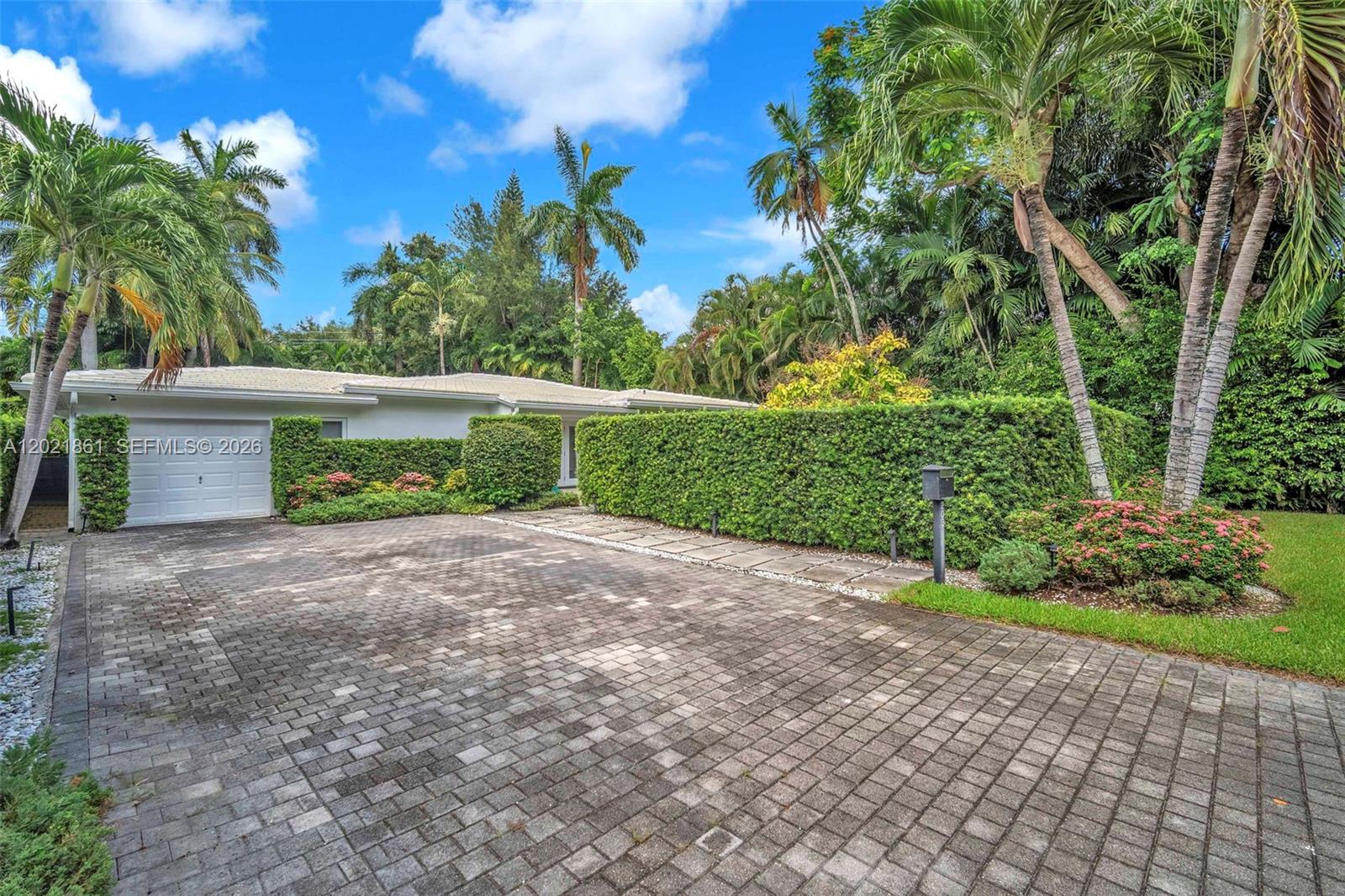 203 Ridgewood Rd Coral Gables, FL 33133