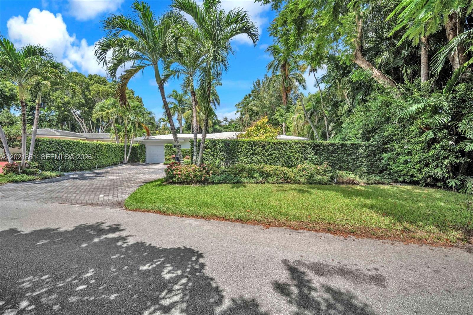 203 Ridgewood Rd Coral Gables, FL 33133