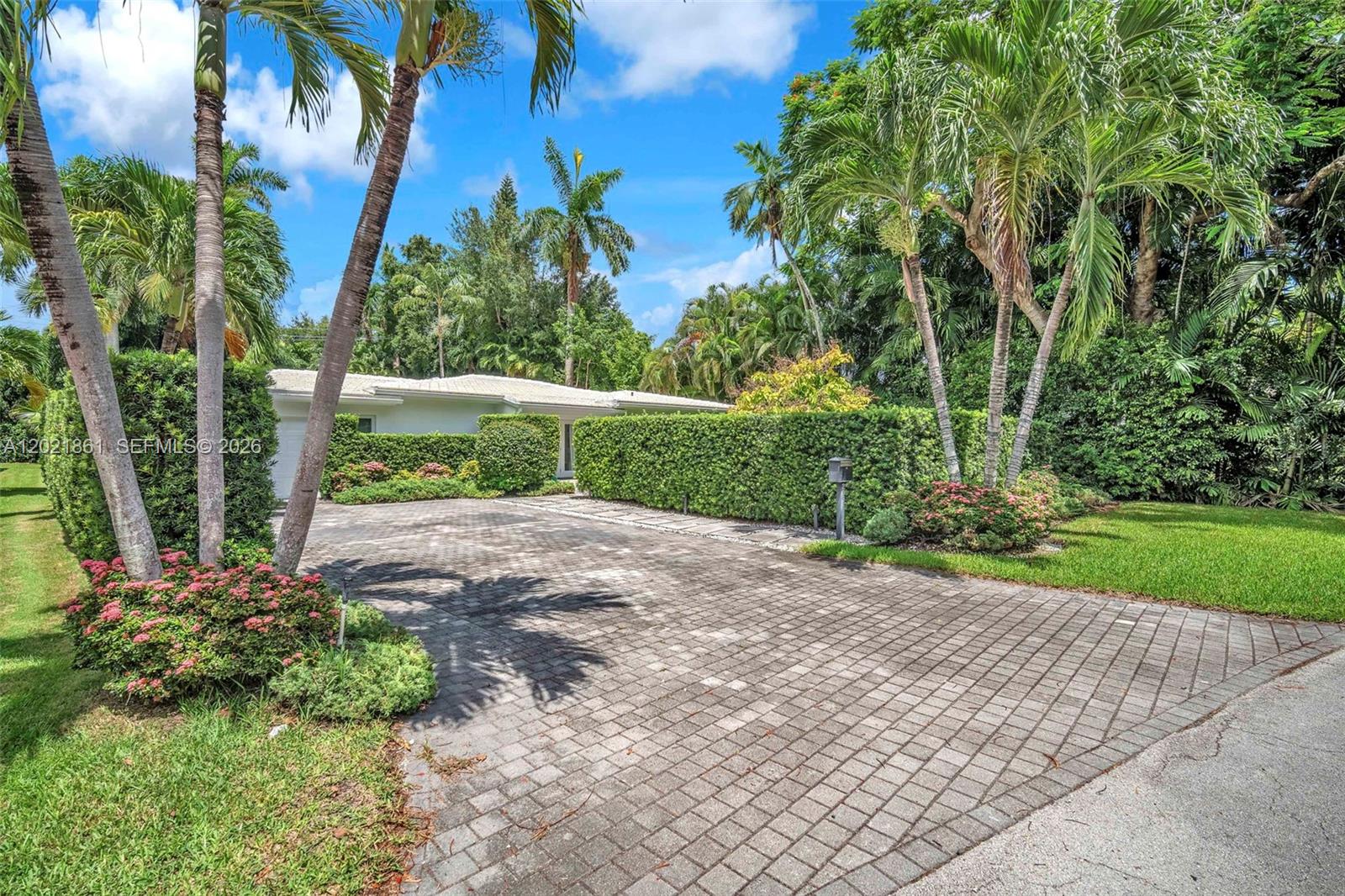 203 Ridgewood Rd Coral Gables, FL 33133