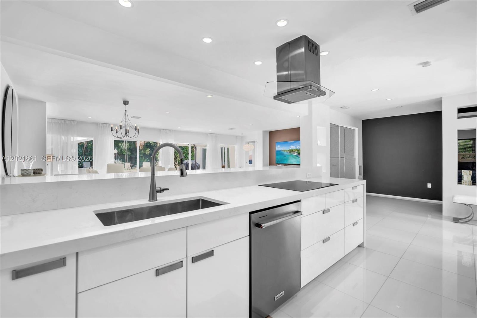 203 Ridgewood Rd Coral Gables, FL 33133
