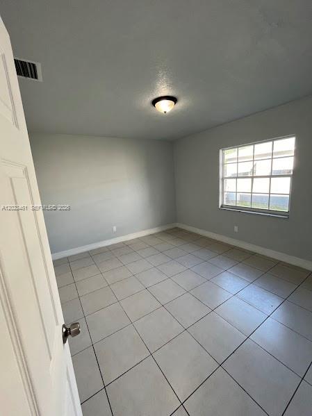 2411 NW 65th St Miami, FL 33147