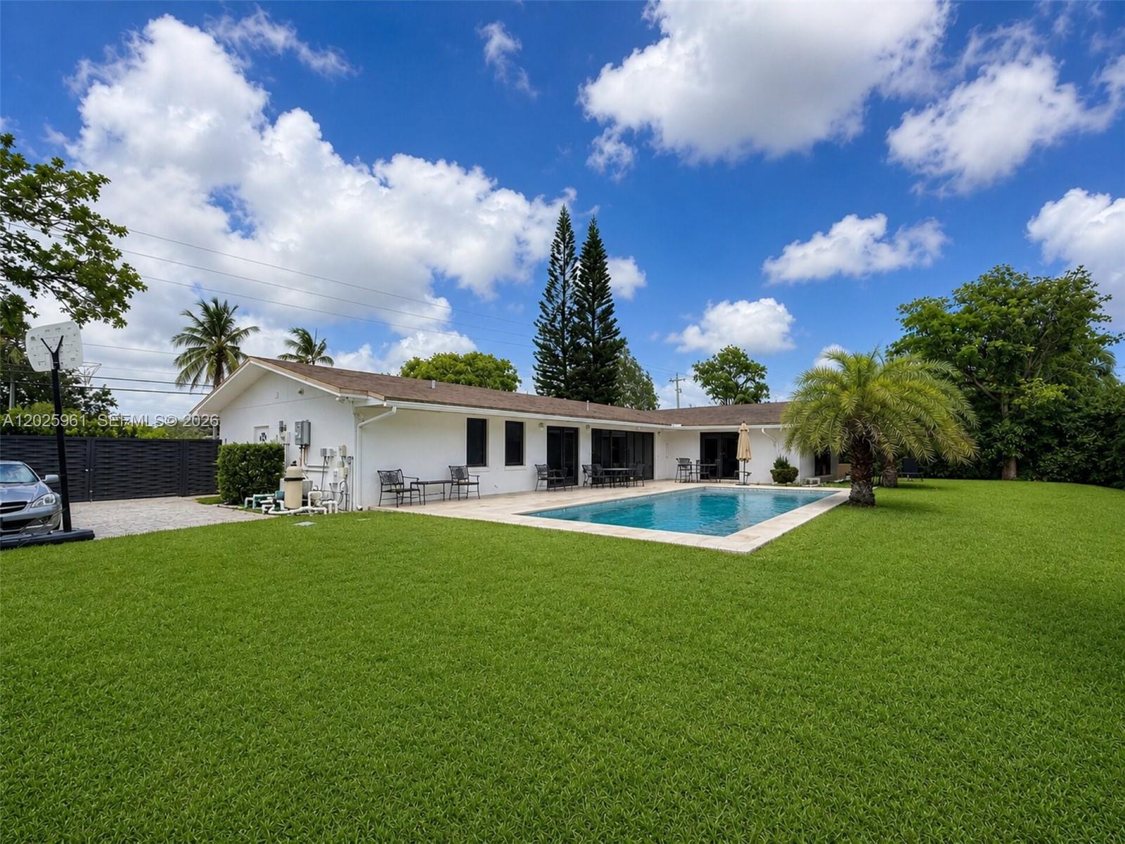 10240 SW 112th St Miami, FL 33176