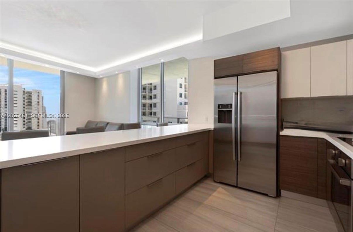 image Brickell Ten13