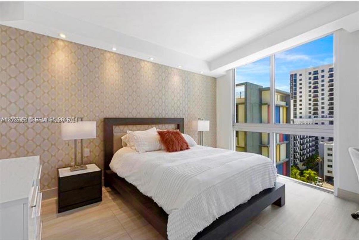image Brickell Ten14