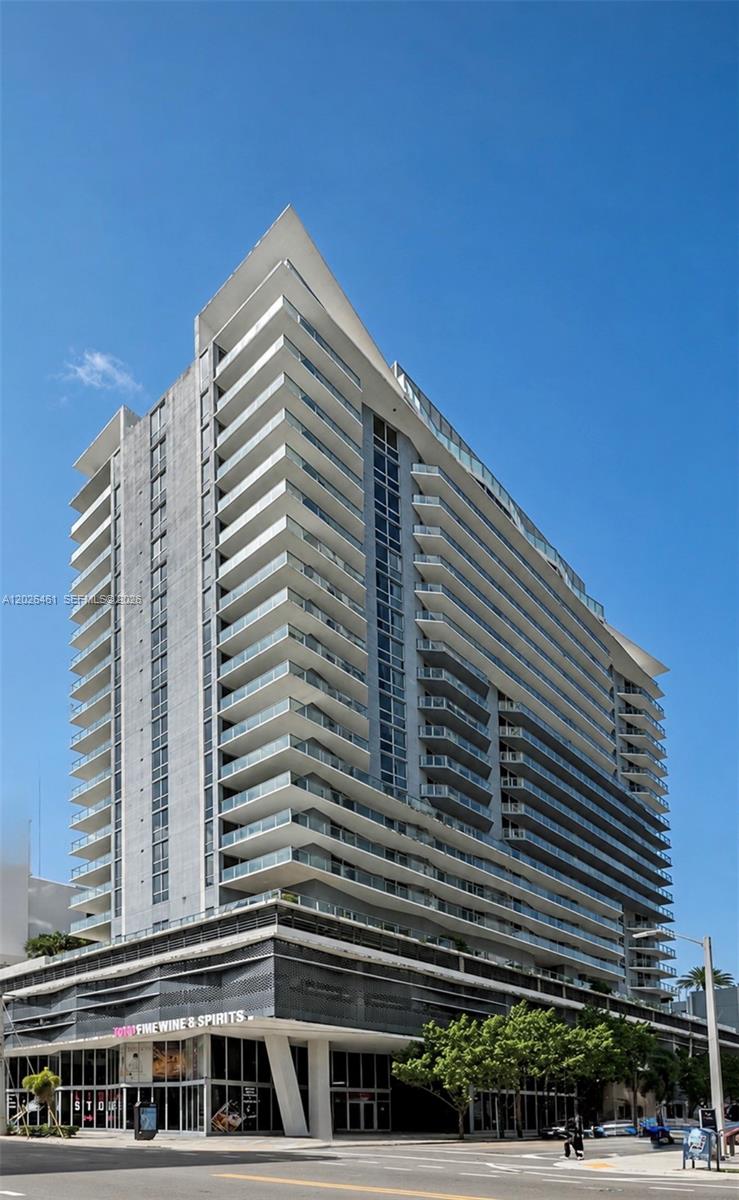 image Brickell Ten1