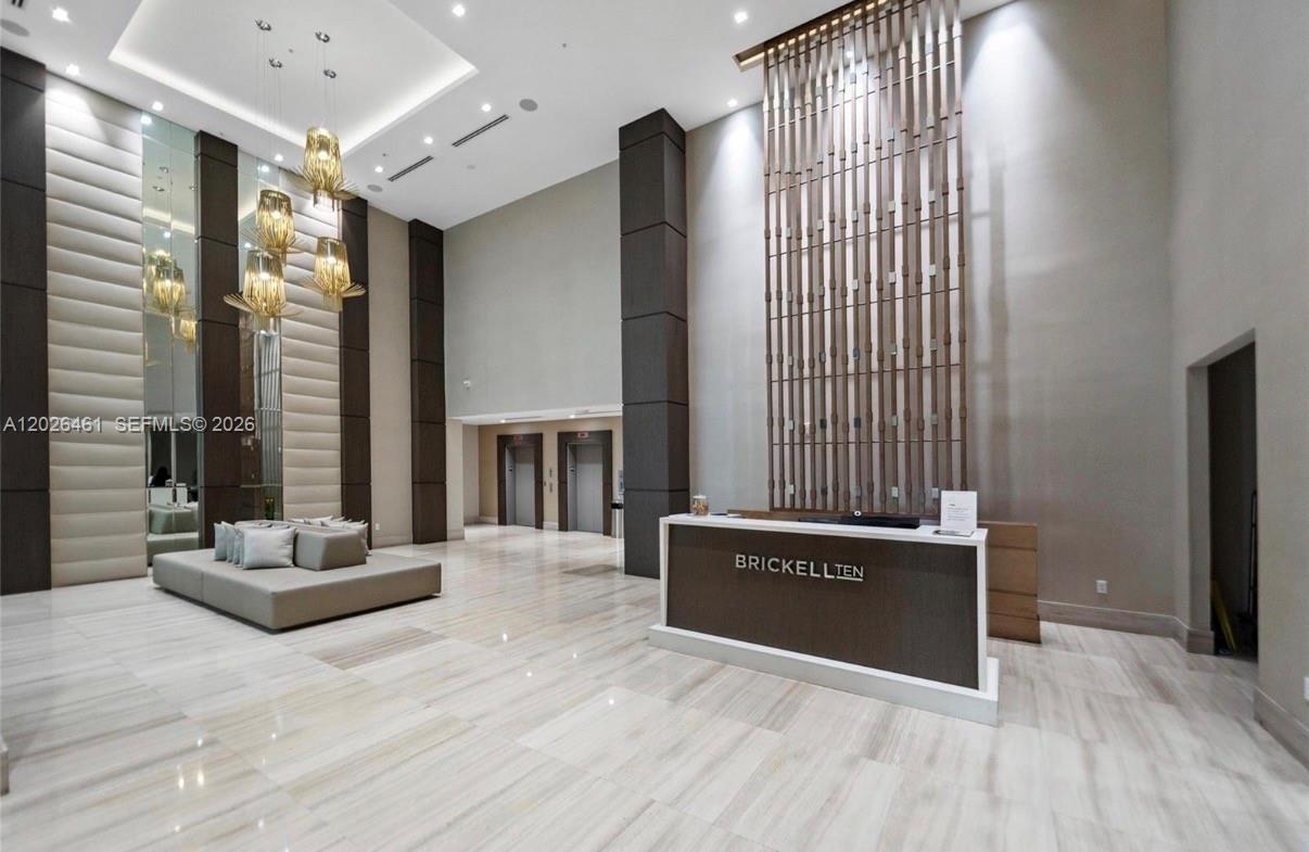 image Brickell Ten2