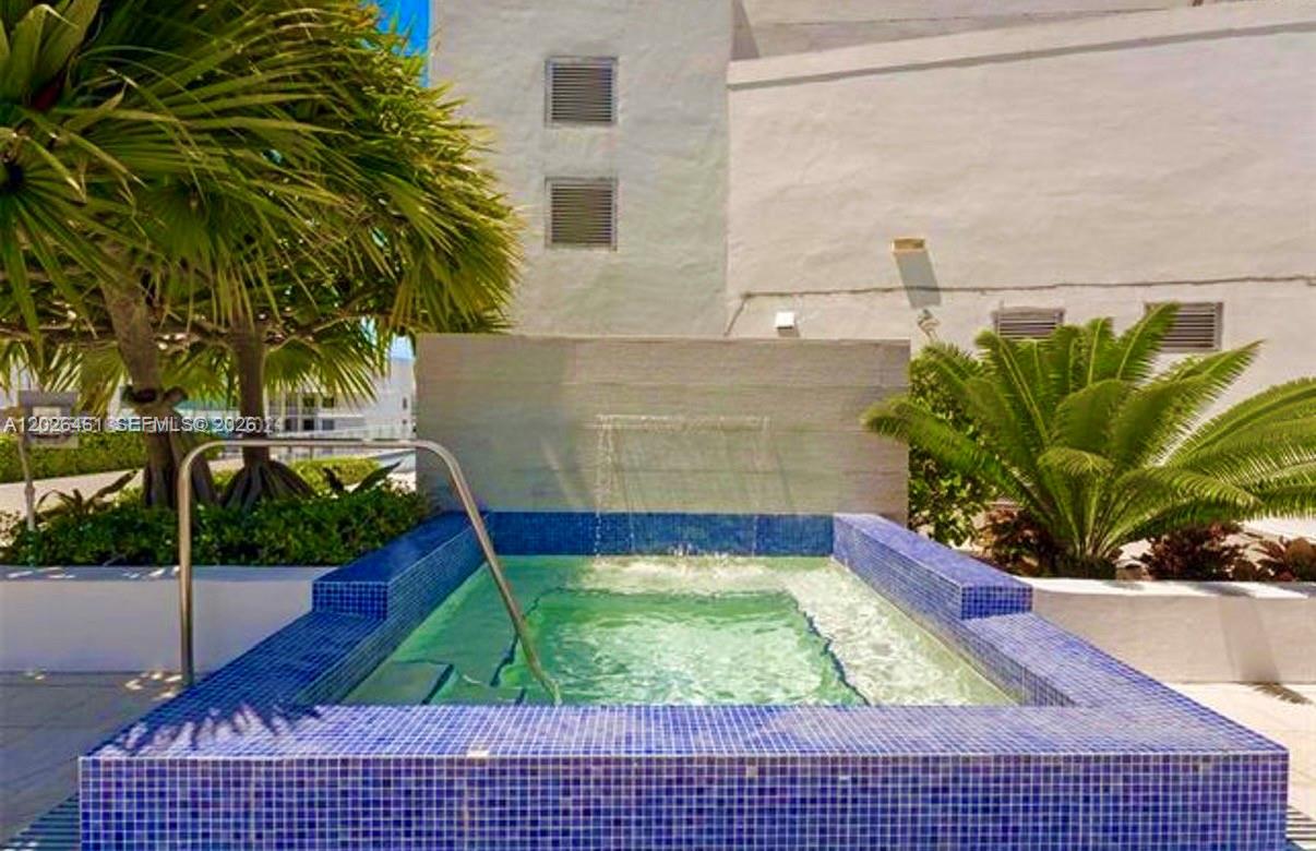 image Brickell Ten35