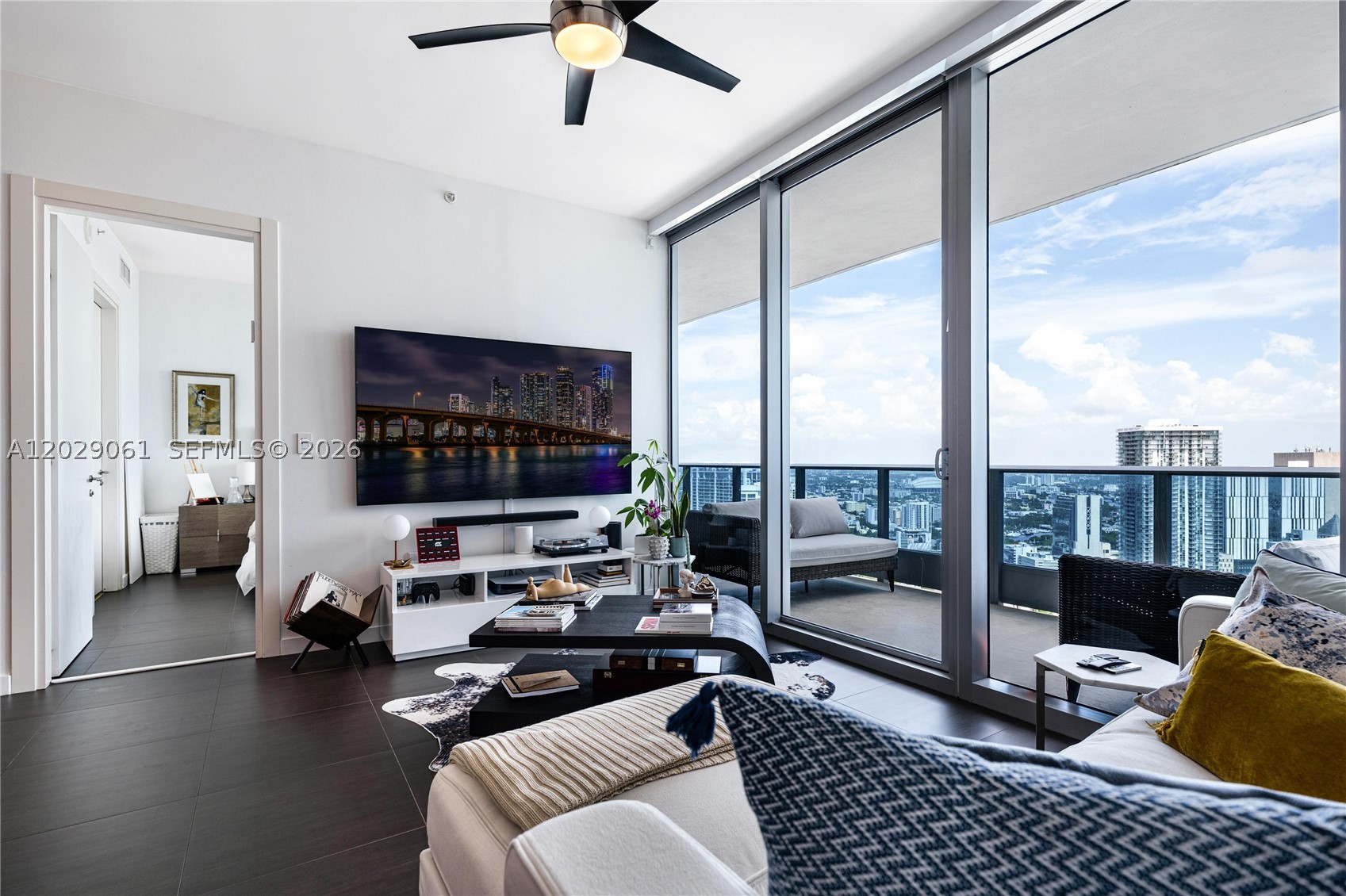200 Biscayne Blvd Way #4812 Miami, FL 33131