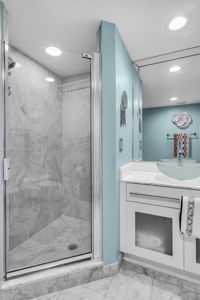 16485 Collins Ave #1832 Sunny Isles Beach, FL 33160