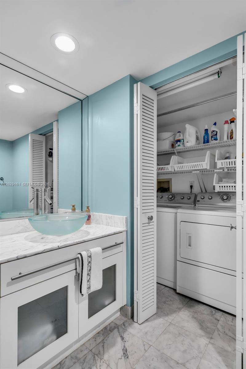 16485 Collins Ave #1832 Sunny Isles Beach, FL 33160
