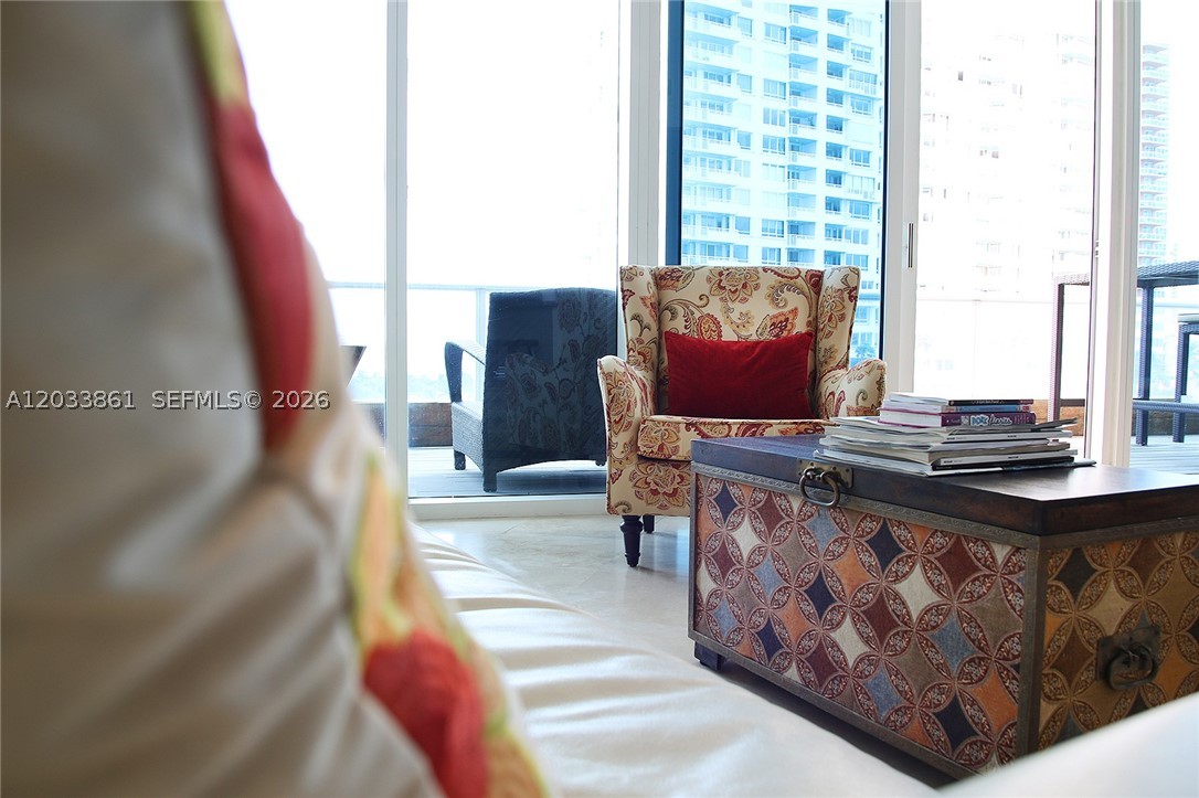 image Continuum South Beach South Tower6
