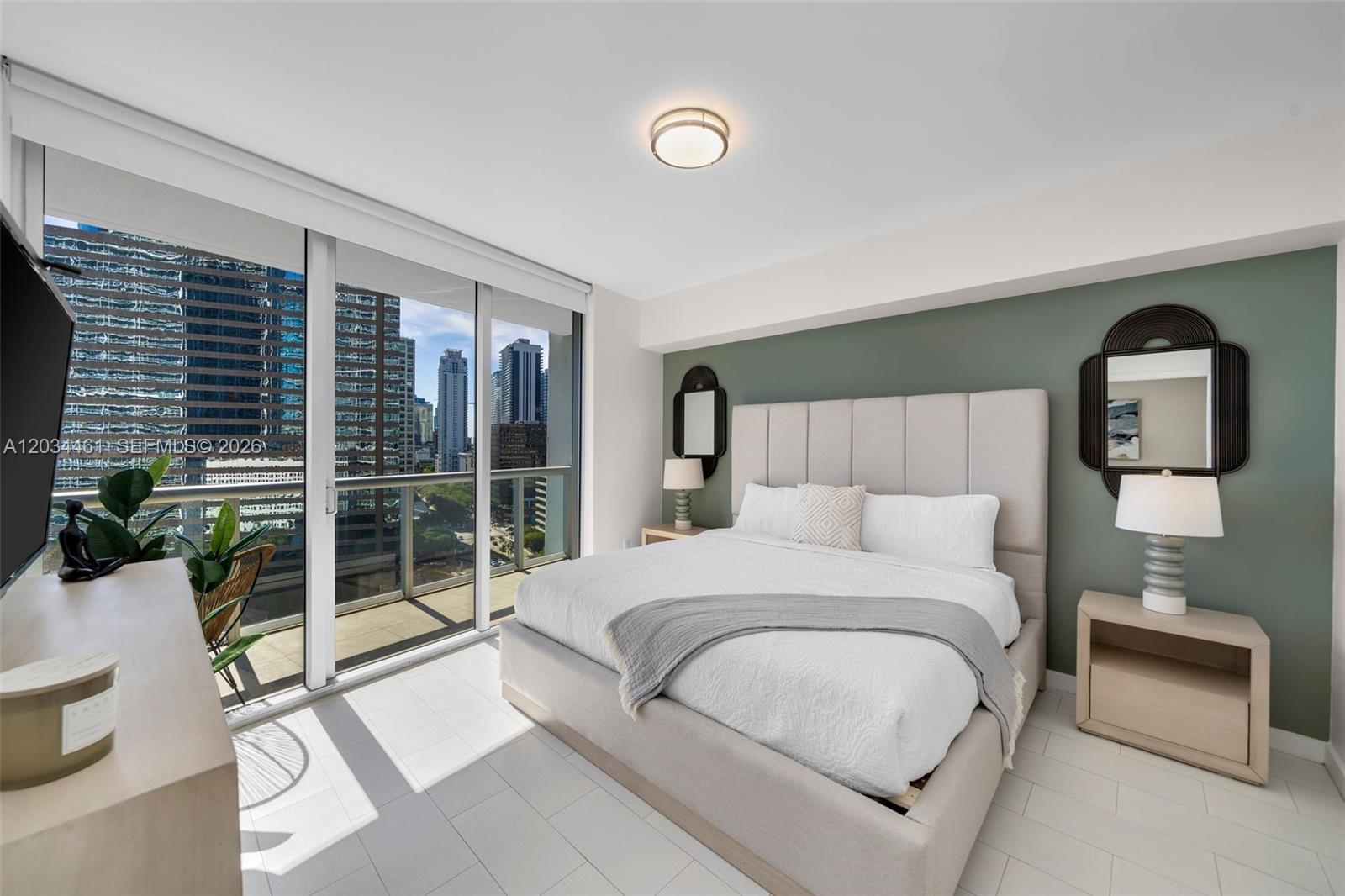 485 Brickell #1709 Miami, FL 33131