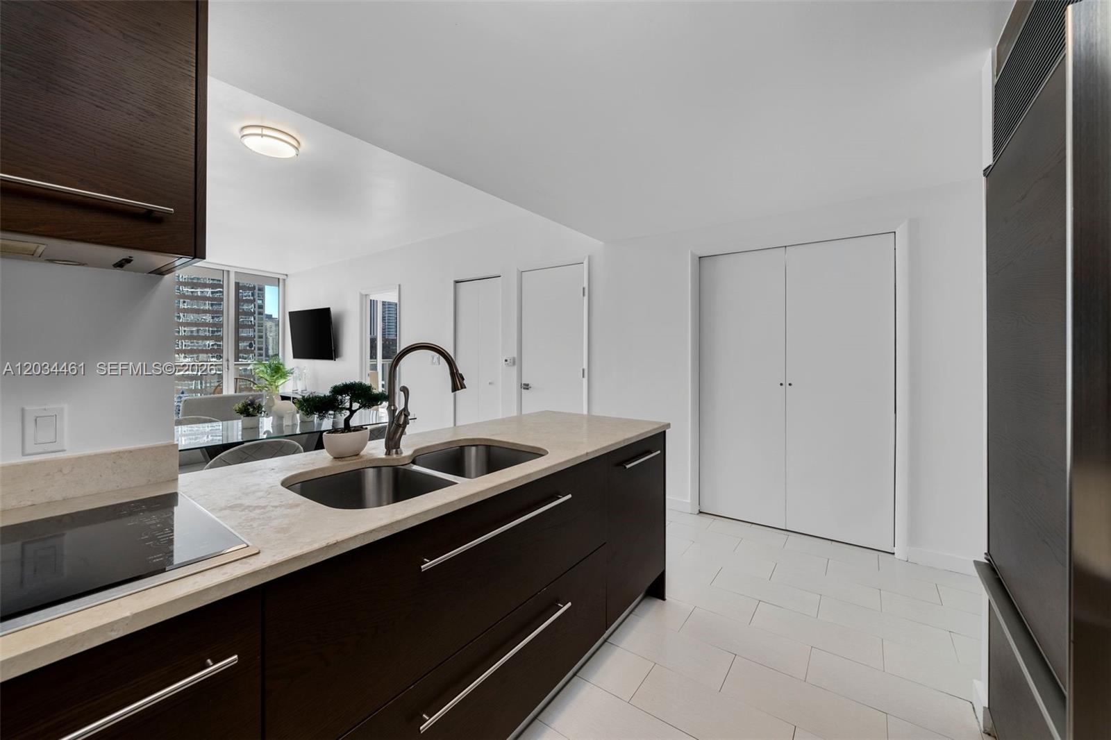 485 Brickell #1709 Miami, FL 33131