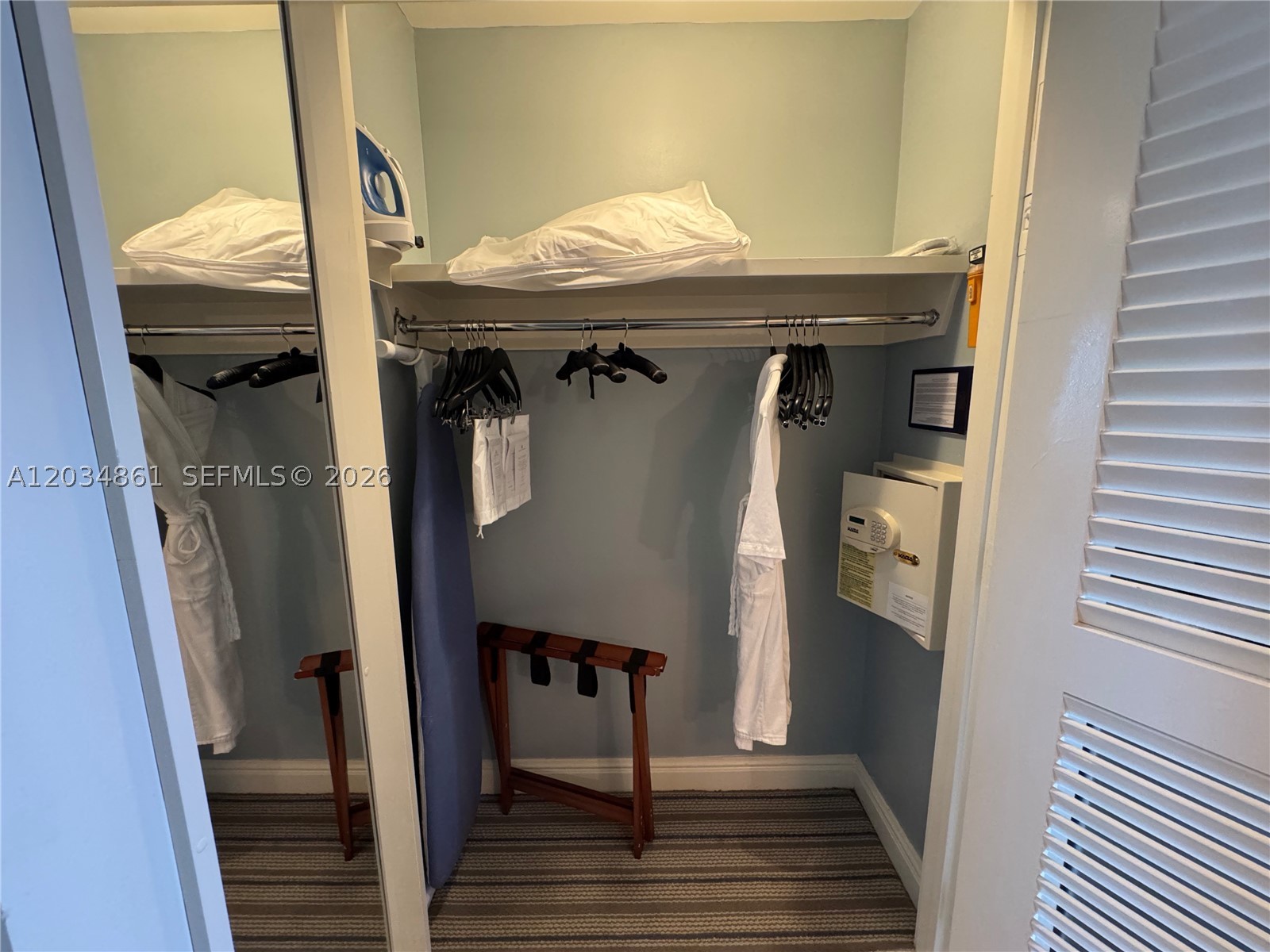 455 Grand Bay Dr #718 Key Biscayne, FL 33149