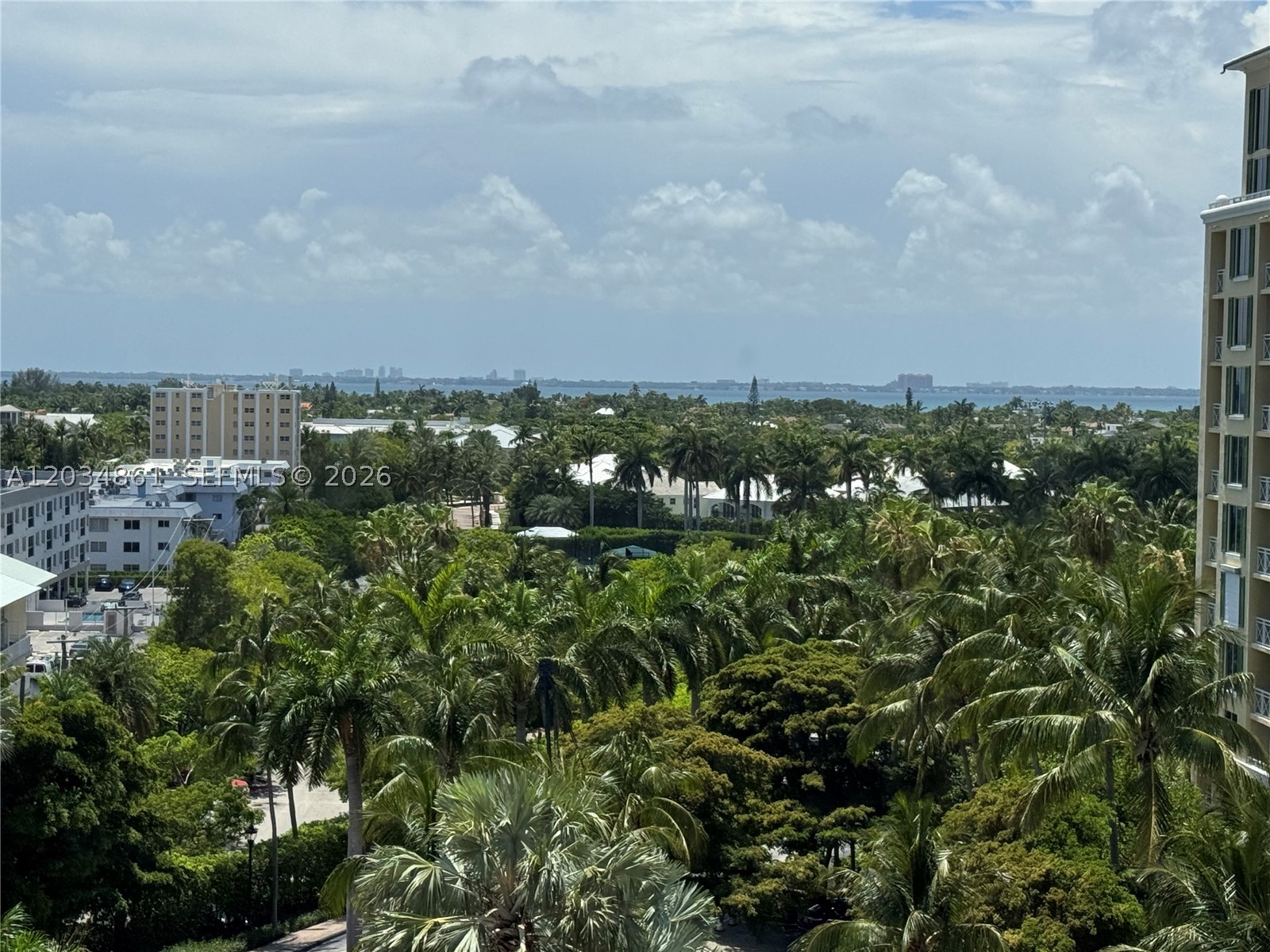 455 Grand Bay Dr #718 Key Biscayne, FL 33149