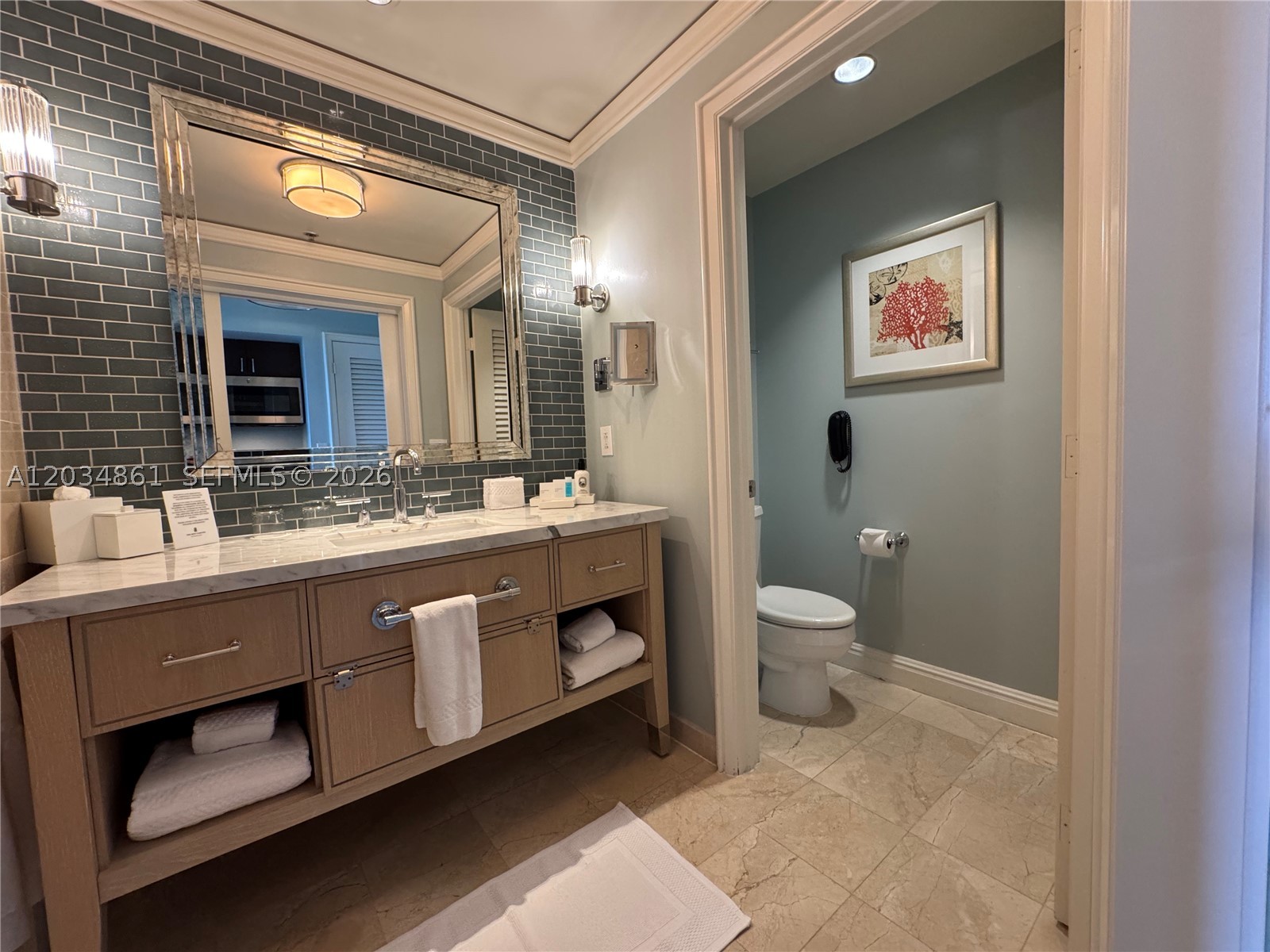 455 Grand Bay Dr #718 Key Biscayne, FL 33149